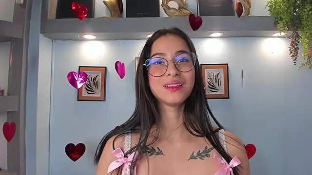 دردشة Alana_Martinez_ الجنسية المباشرة