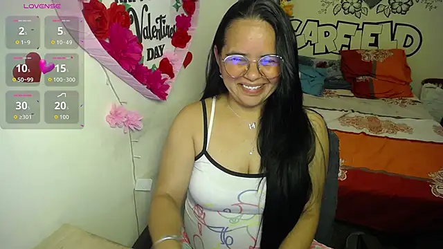 Miss__kendra_ লাইভ XXX চ্যাট