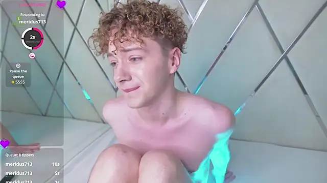 XXX chat uživo modela Paul_Holt