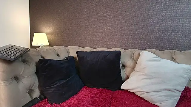 XXX chat uživo modela Megan__Honey