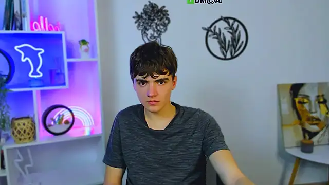 emil_lucky: απευθείας συνομιλία ΧΧΧ