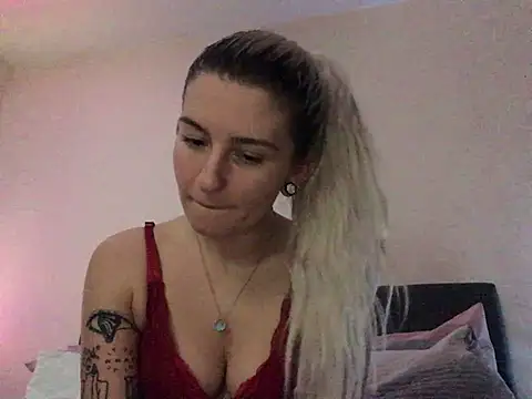 Chat +18 de xxamyleighxx ao vivo