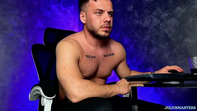 juliusmasters: онлайн-секс-чат