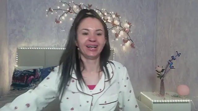 Chatroom XXX en direct de KaraCriegs