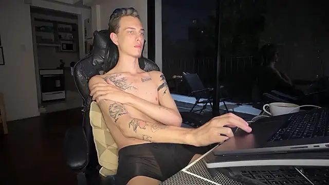 Chat XXX en directo de Den_BlueXx