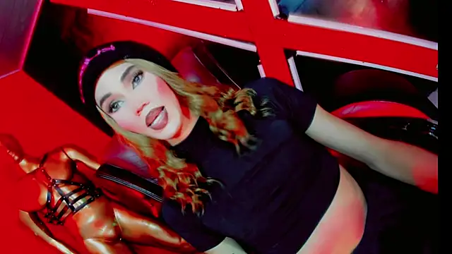 emelly_horny_ Webcam Show