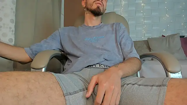 sam_bisex: онлайн-секс-чат