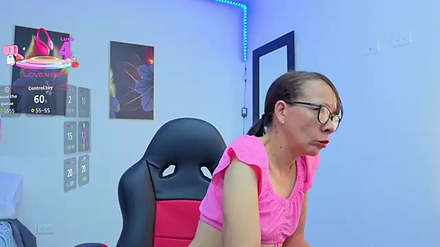 daniela_xue 即時 XXX 聊天