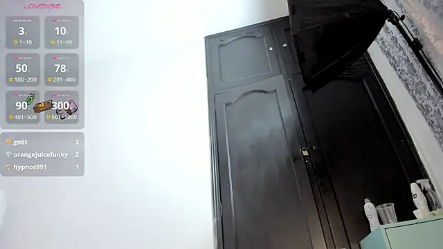 Chat +18 de Victoriaa_millers ao vivo