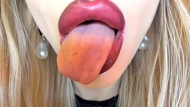 Politeeliza Live XXX-chat