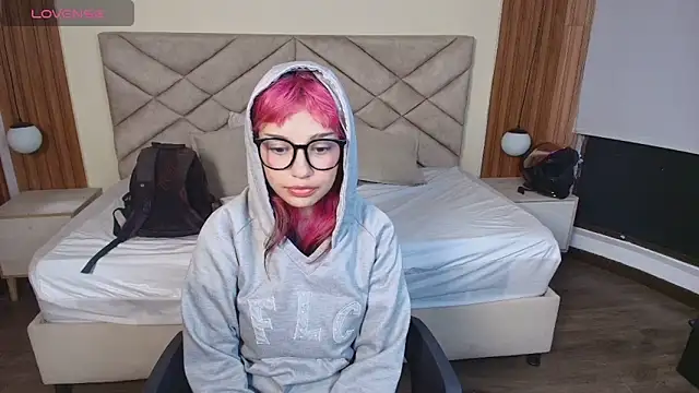 Laracooper_ 라이브 XXX 채팅