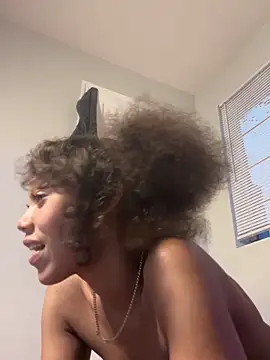 Tamiii420のウェブカメラショー