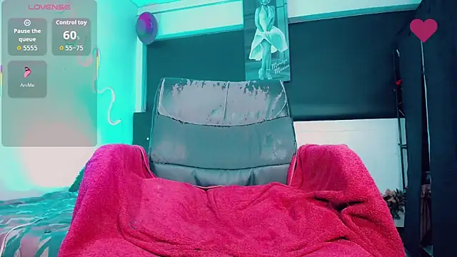 Kendall_hornyy Live XXX-chat