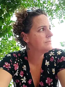 Chat XXX ao vivo de emiliemilf