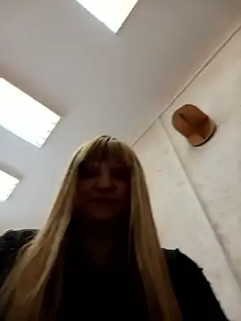 Office_Albertina Webcam show