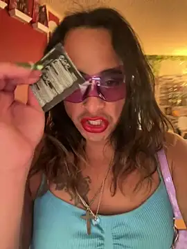 Pokazy przed kamerką – TranSexualJade95