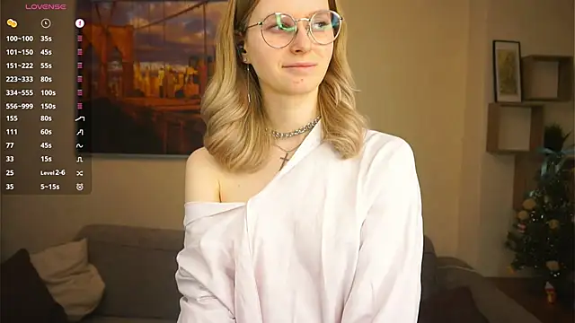 ToyaPletz Chat XXX live