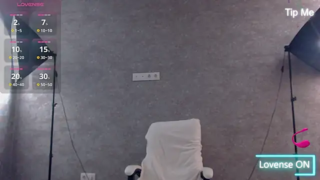 LillySquirtShot webcam show