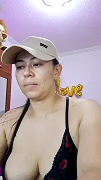 mayhott2 – Naživo XXX chat