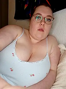 Sexycurvyemilyy's Live XXX Chat