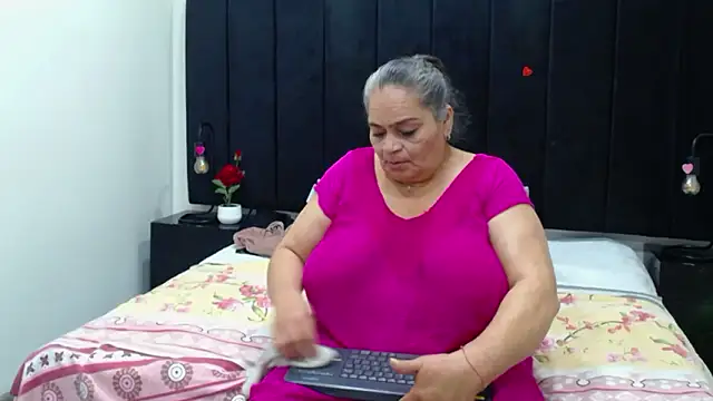 QueenMatturex's Live XXX Chat
