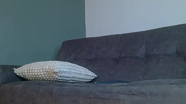 Chat +18 de RiriiBrunette__ ao vivo