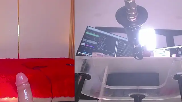 MaileenMilfのライブXXXチャット