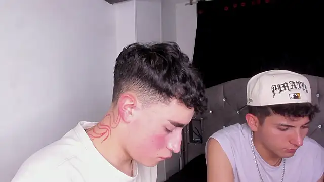 โชว์เว็บแคมของ naughtysalomon__