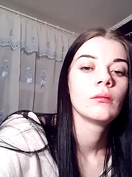 Show modela JhonSHelBy7LuNa na web-kameri