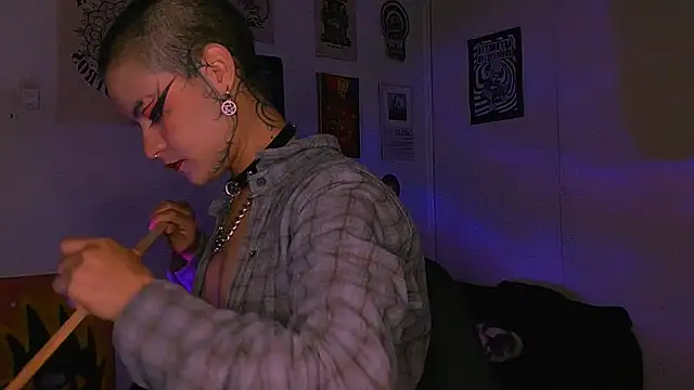 alex_one888 Chat XXX in diretta