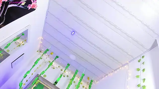 ScarlettVellのライブXXXチャット