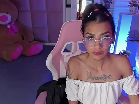 Chat XXX en directo de KarlaSlutSkinny__