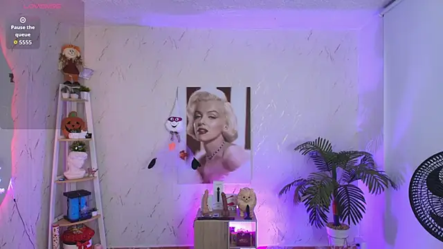 SALOOMEE__ Chat XXX in diretta