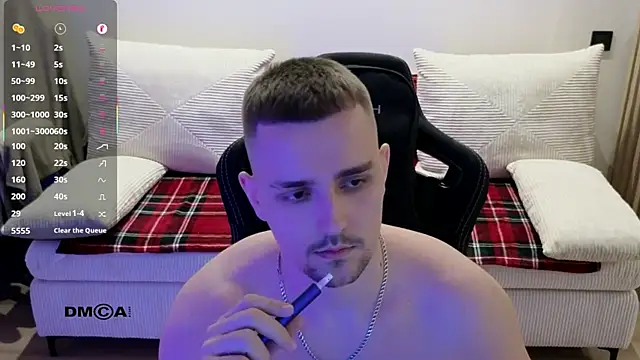 Czat XXX na żywo – Larstar01