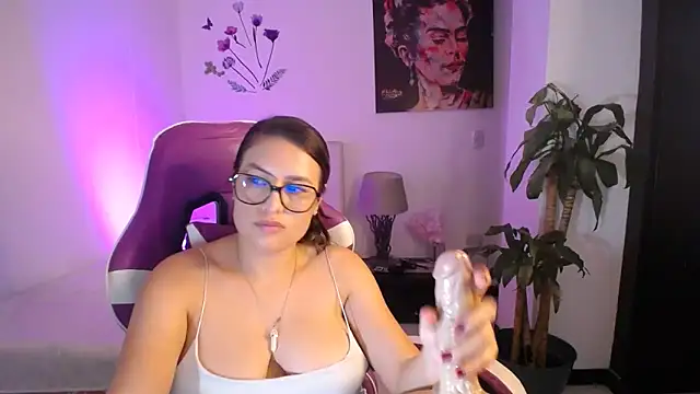 esmeraldaa230 라이브 XXX 채팅