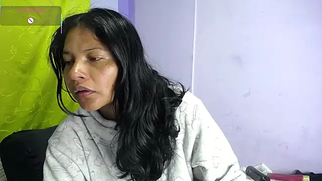 XXX chat uživo modela Little_CrazyDirtyBarbaria