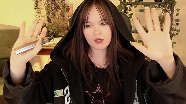 Elainebeness' Live XXX Chat