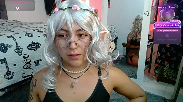 XXX chat uživo modela lilitth777