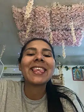 Yirleyll – Live XXX-chat