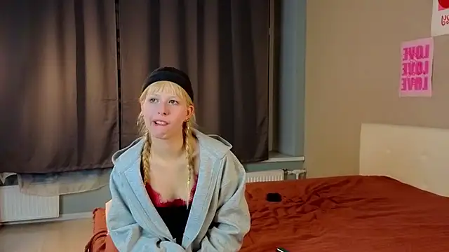 Pokazy przed kamerką – TieraSavell