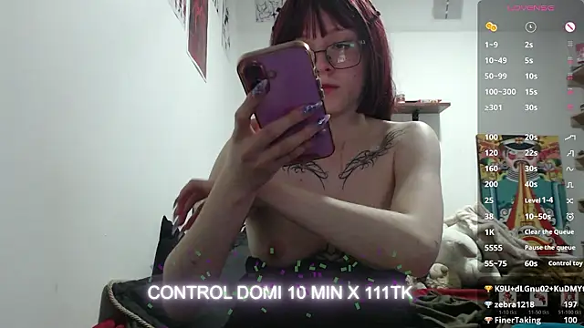 Cloe_five Chat XXX in diretta