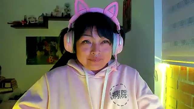 Czat XXX na żywo – Shaddycute_