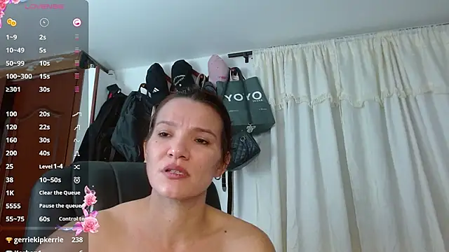 Scarlett_3X Chat XXX live