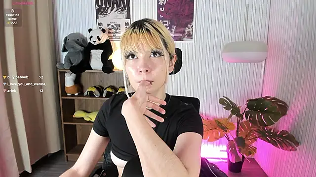 Laukyubey1 লাইভ XXX চ্যাট