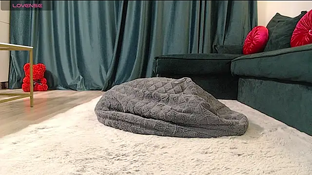 natasha-bigas Chat XXX live