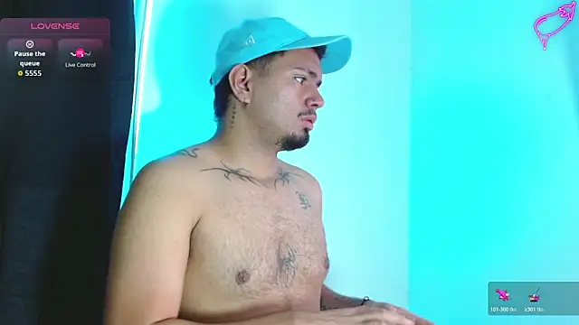 Chatroom XXX en direct de Henry_villa23