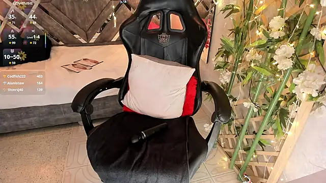 Show de Nanachi_Cook na webcam