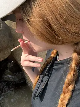 SunnyGrin Chat XXX in diretta