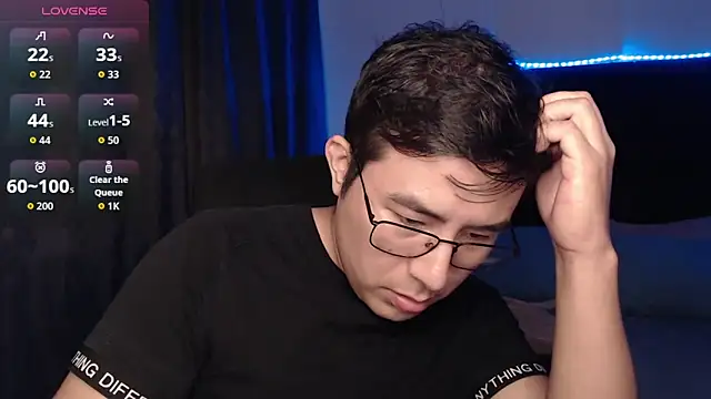 Вебкам-шоу andrewmhilton_