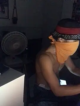 Živý XXX chat Rataofitness